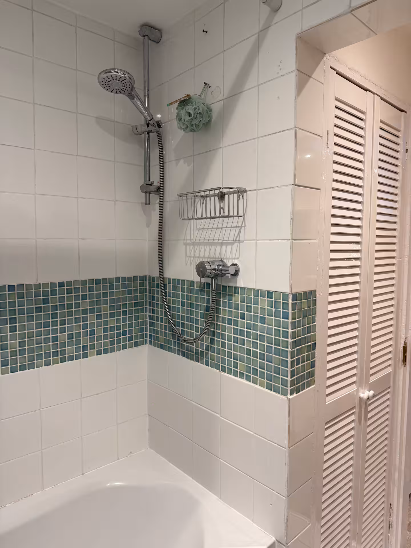 Walk-in shower